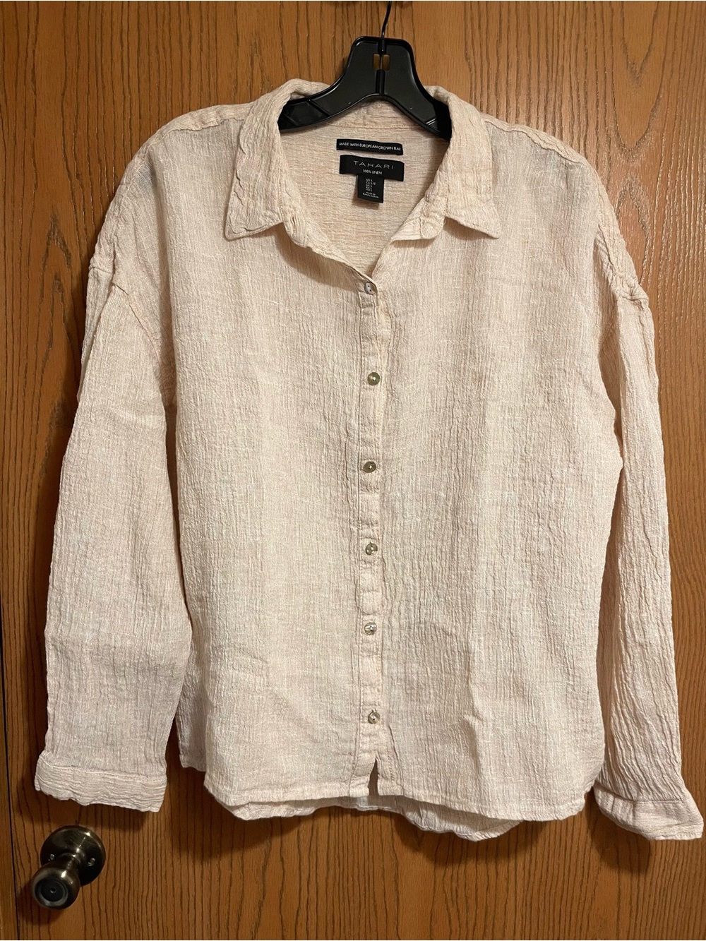 EUC Tahari Linen Blouse in Pale Beige